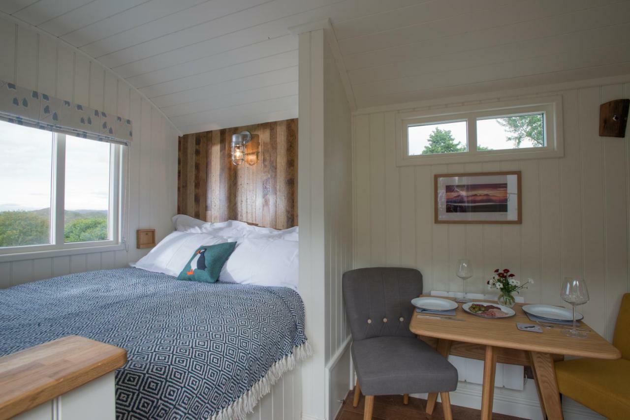 West Coast Hideaways Villa Nedd Bagian luar foto